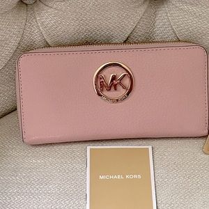 Michael Kors Fulton Zip Around Wallet ~ Rare!!